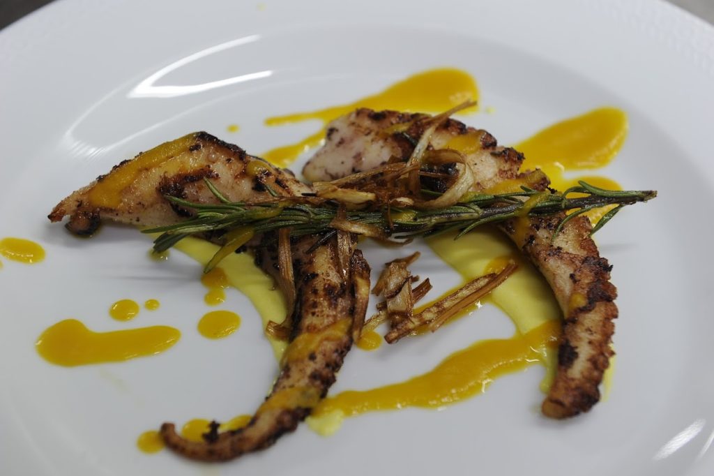 Piatto a base di pesce